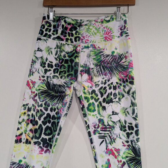 BNWT Amelia Activewear Animal Print Floral Legging Tights Green Pink Size Medium - Picture 2 of 8